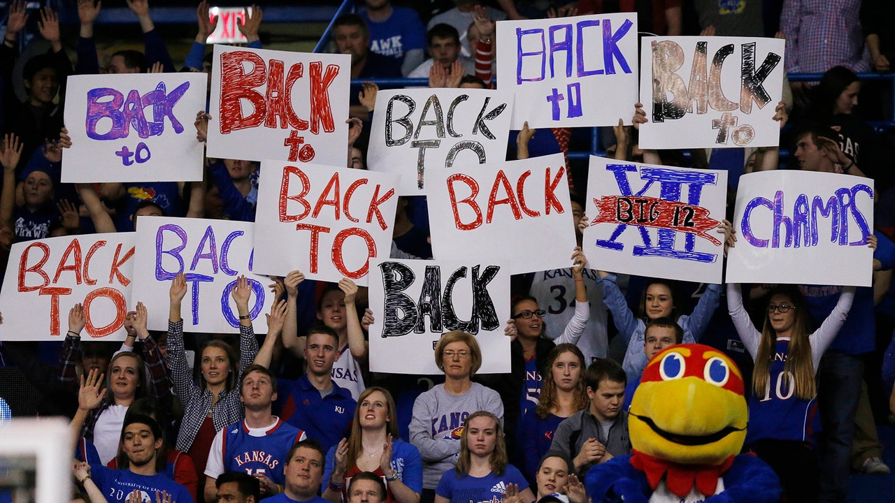 No. 5 Kansas beats Oklahoma for Big 12 title